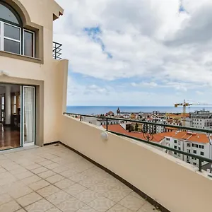 A O Mar Rooms- Center , Funchal (Madeira) Portugal