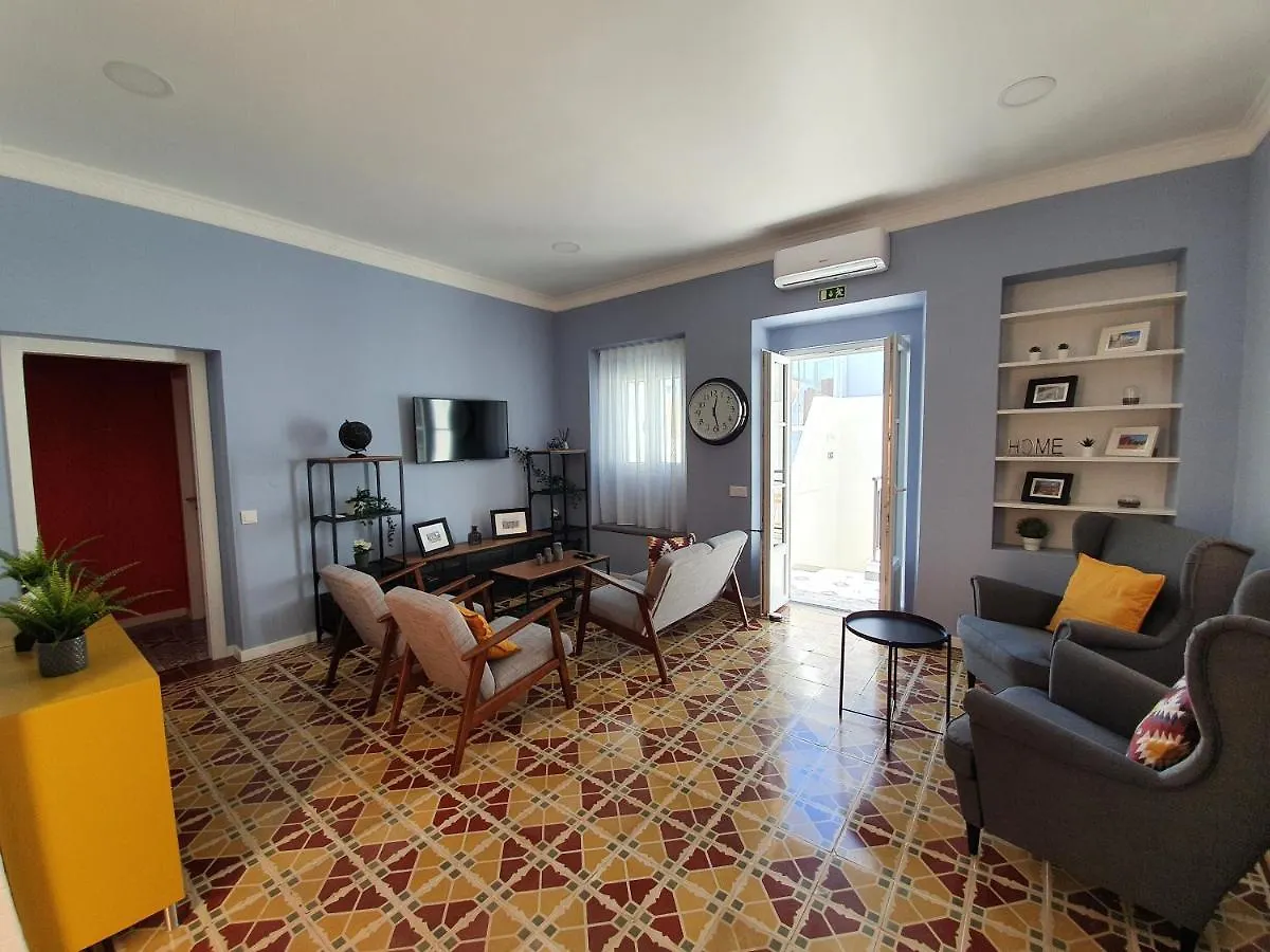 Inn Faro - Casa Amarela - Guest House 0*,  Portugal