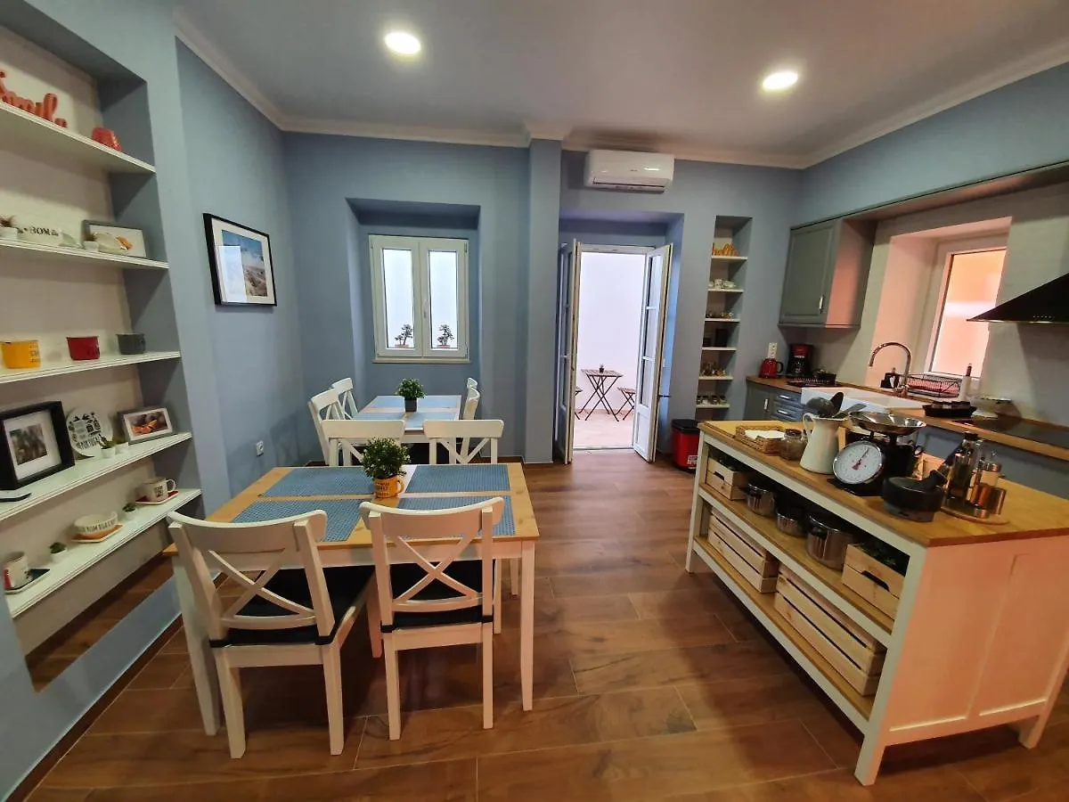 Inn Faro - Casa Amarela - Guest House