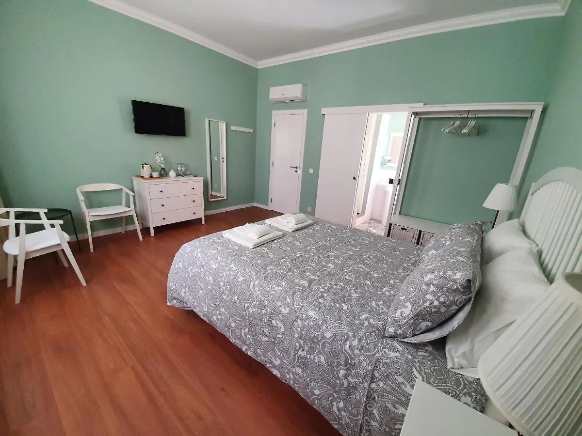 Inn Faro - Casa Amarela - Guest House